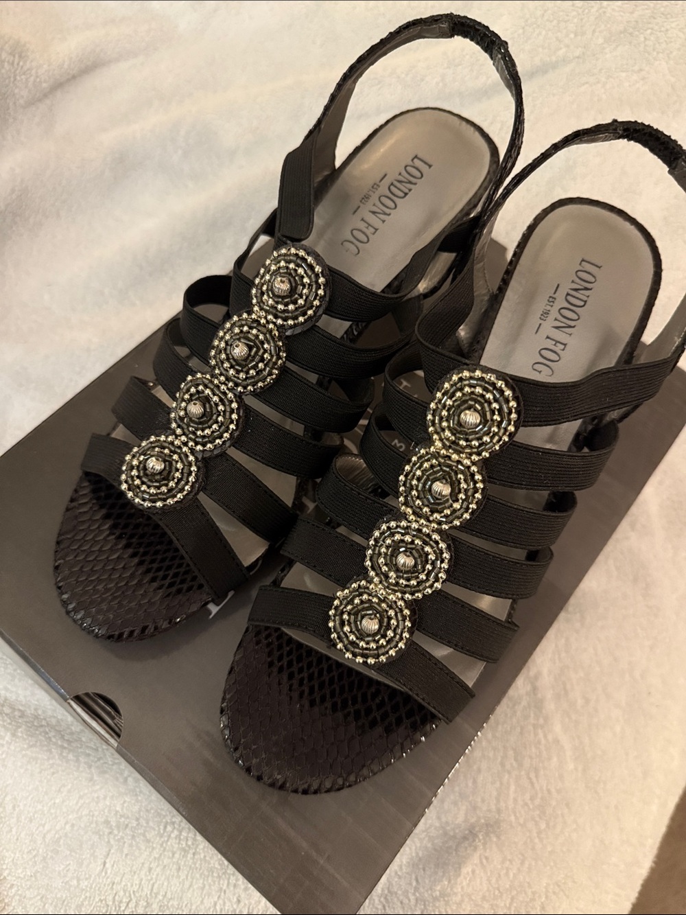 London Fog Black Strappy Beaded Gladiator Sandals Nanci Stretch Sz 9